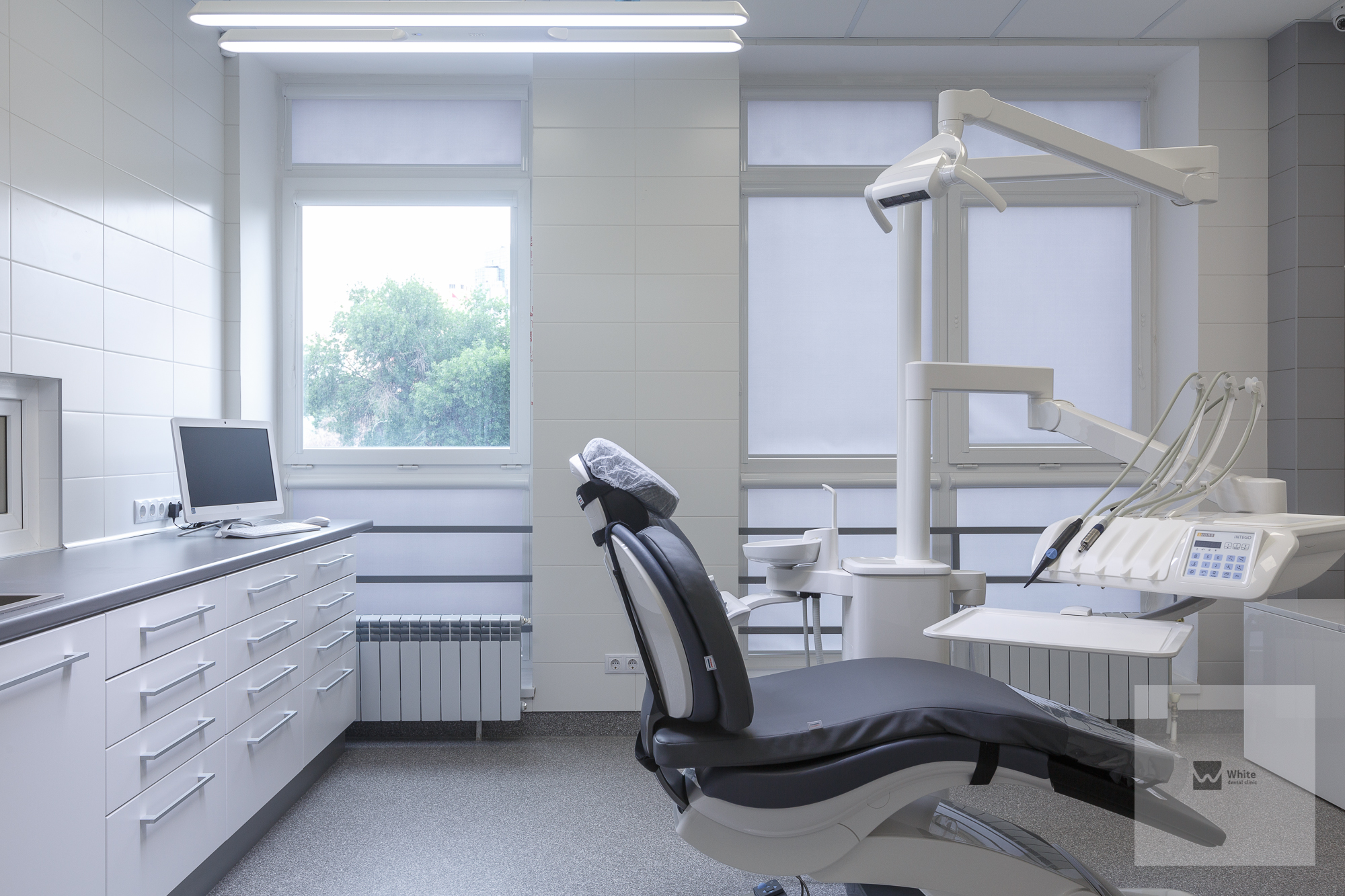 White dental clinic