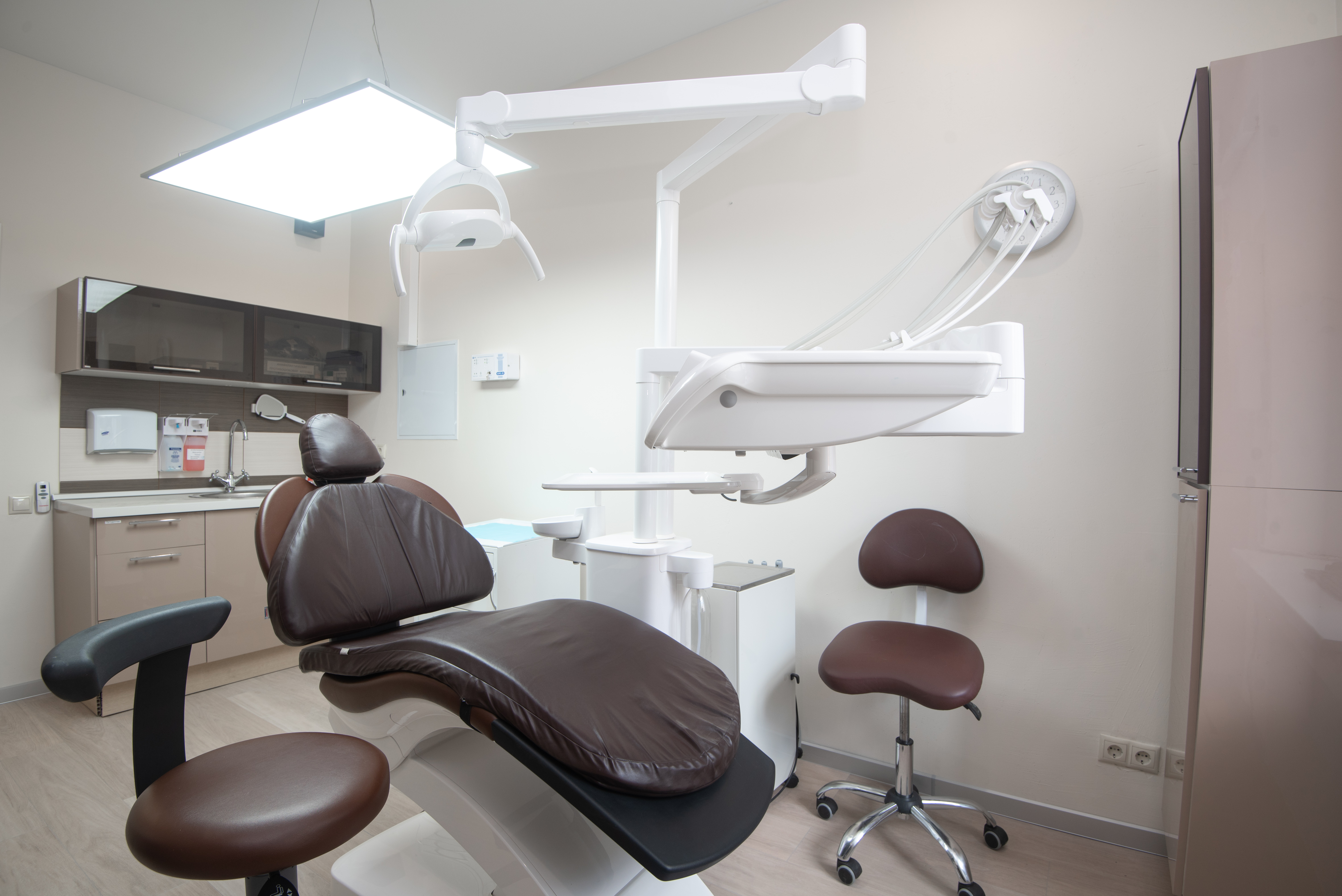 KONNIKOV Dental Clinic